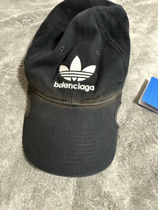 Balenciaga x Adidas кепка