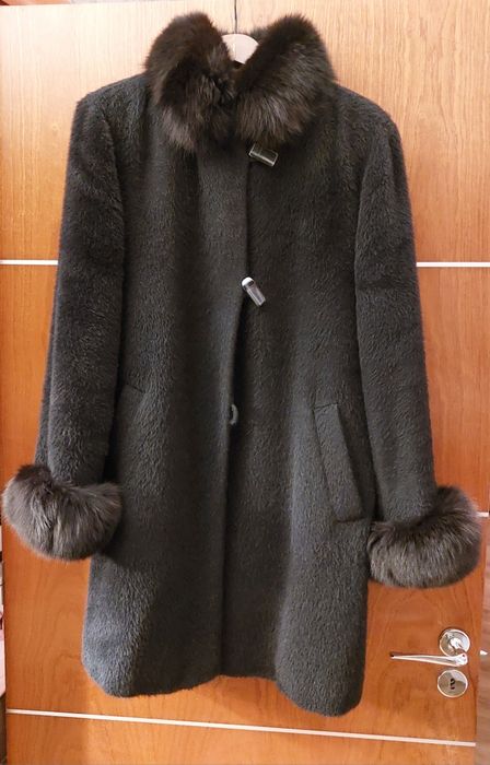 Płaszcz wełniany Pabia z naturalnym futerkiem 36/38