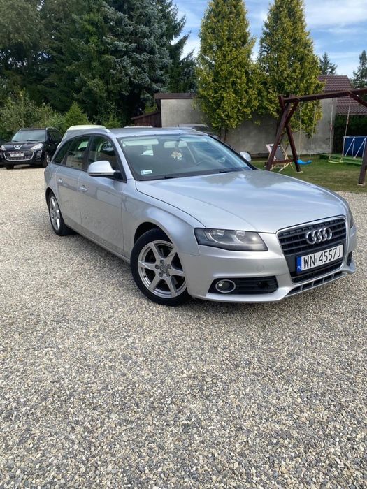 Audi A4 b8 2,0d  2008 rok