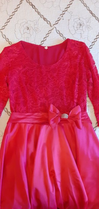 Плаття,атлас+гипюр