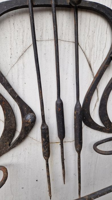 Wieszak przedpokój kuty secesja