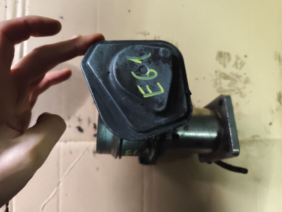 BMW E61 E60 E90 E91 2.0D 3.0D  przepustnica 779.148.102