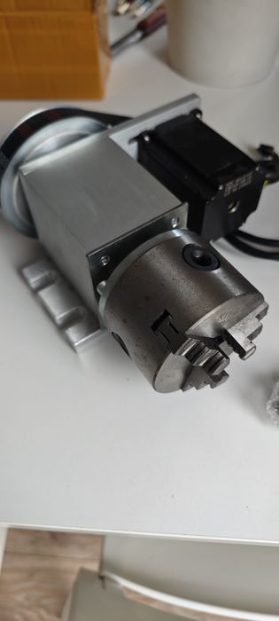 Czwarta Oś CNC Obrotowa Zestaw do frezarki, jak nowa, uchwyt 80mm