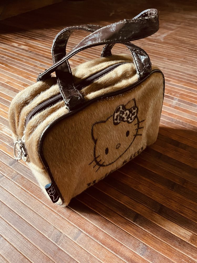 Bolsa da marca Hello Kitty OPORTUNIDADE