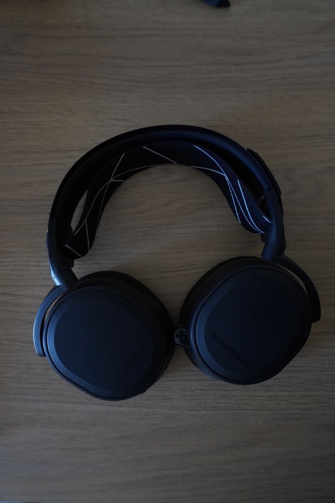 Headsets Arctis 9