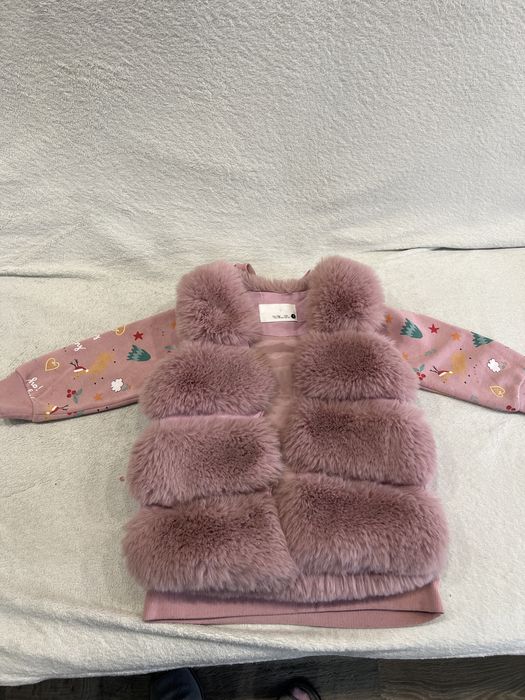 Хутряний жилет на дівчинку