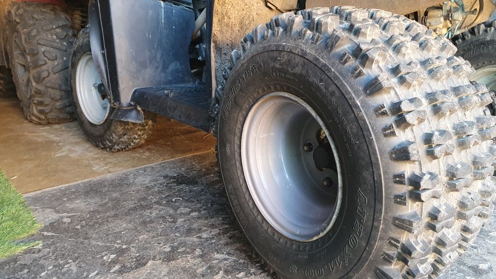 Quad 300 Dinli,  nowe opony i napęd świeży