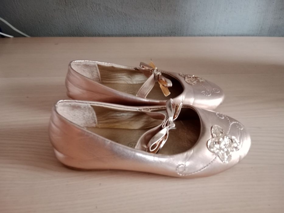 Pantofelki baleriny r. 26 złote
