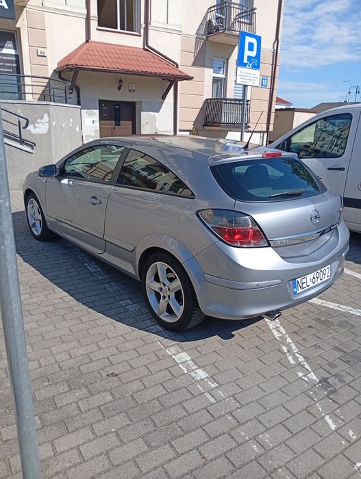 Opel Astra h GTC turbo 2.0