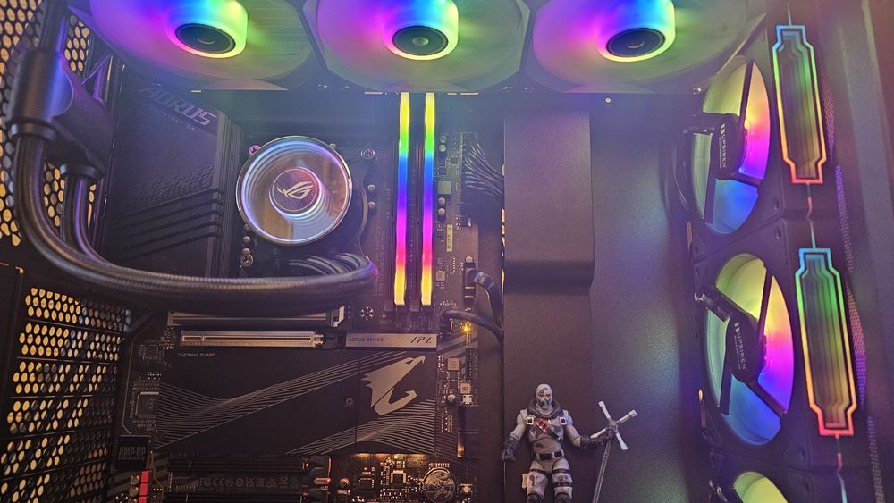 Komputer do gier, Intel i5-14 gen., 1 tb m2, 32 gb ddr4, NZXT, AOURUS