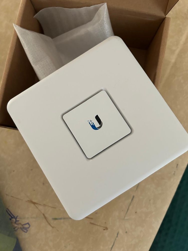 Unifi router usf  3 p