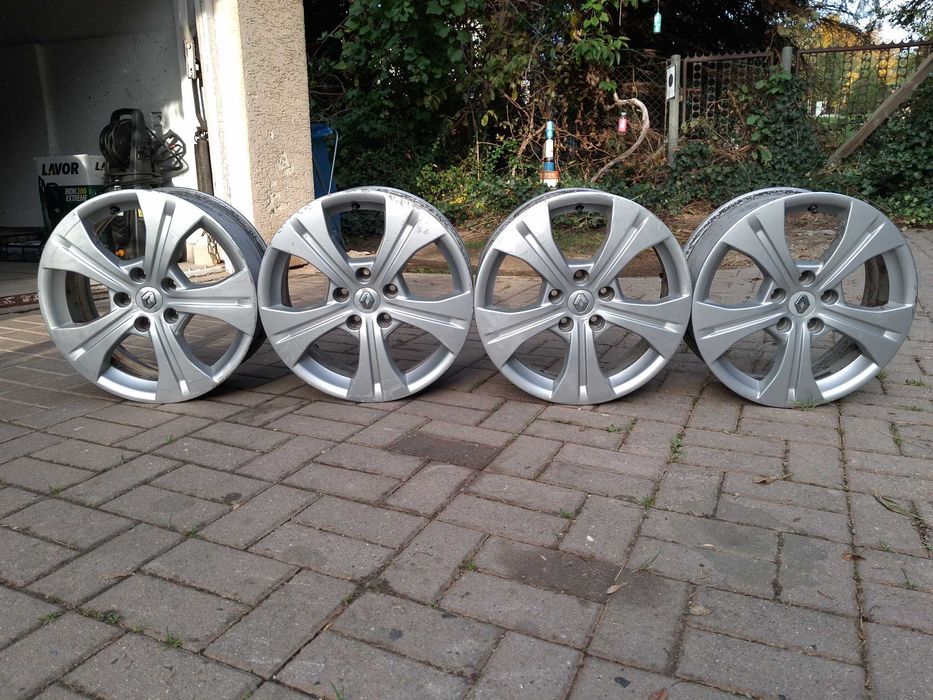 Oryginalne Alufelgi Renault Megane III