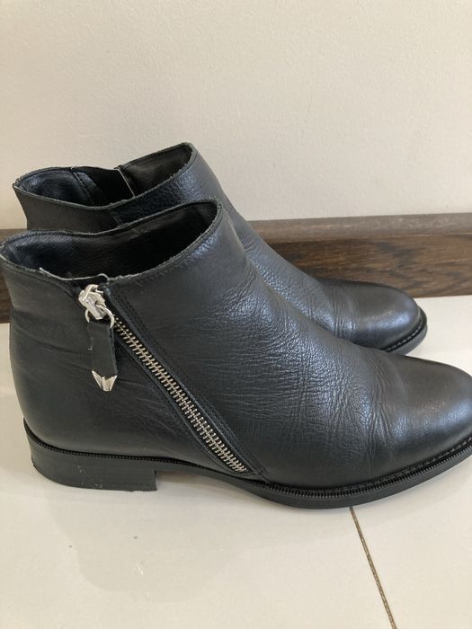 Жіночі шкіряні сапожки 38 розмір