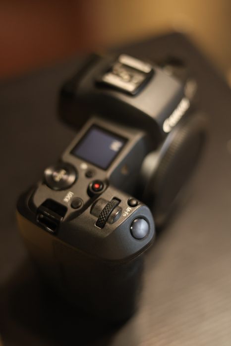 Фотоапарат Canon EOS R