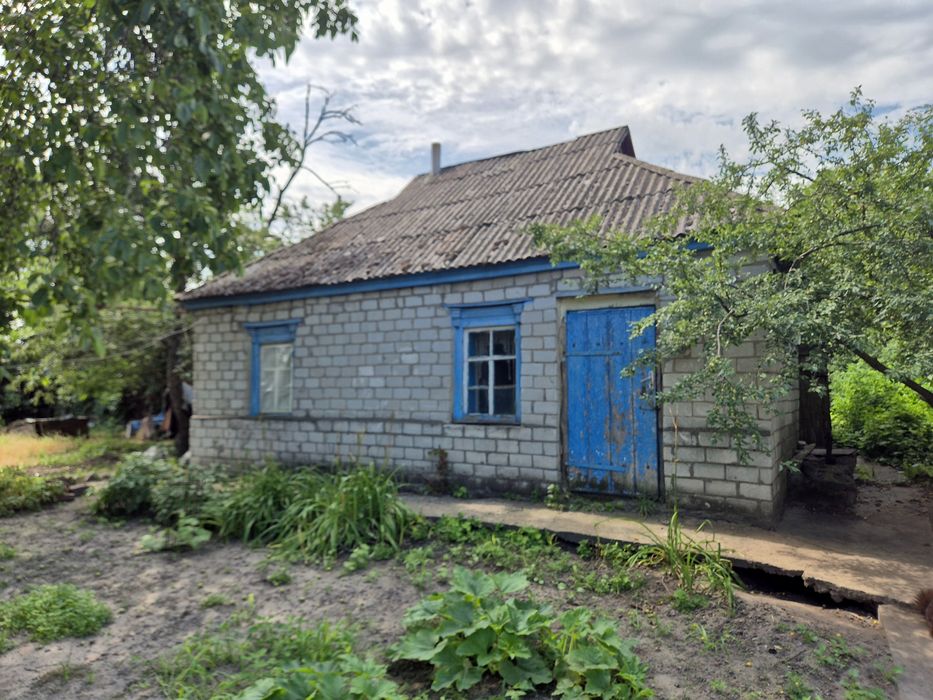 Продаж будинку по вулиці Миру