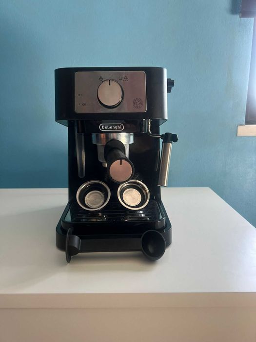 Maquina de Café Manual DELONGHI Stilosa EC260.BK ( 15 bar - preto )