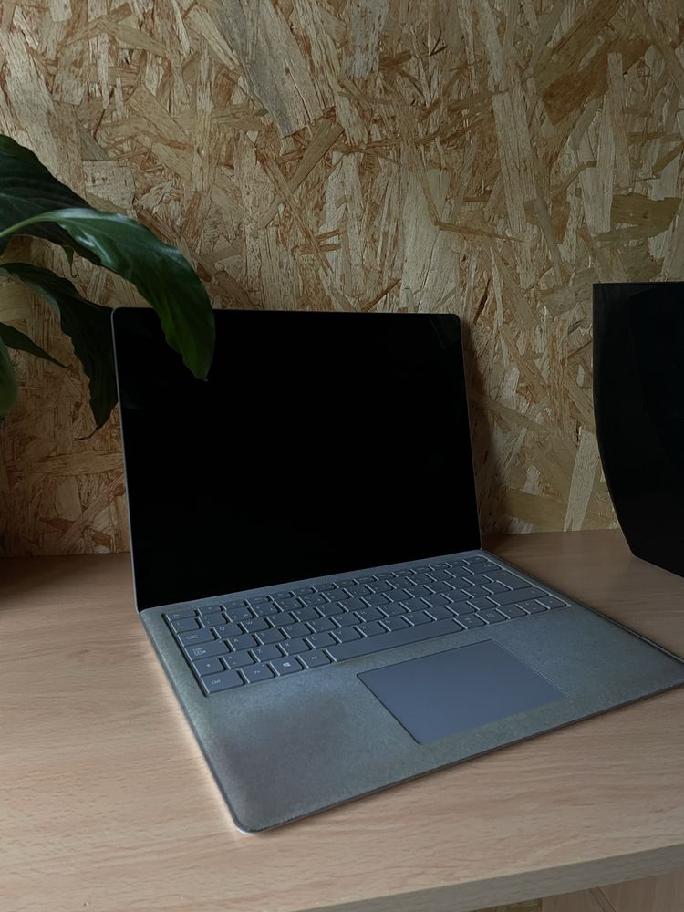 Microsoft Surface Laptop 5