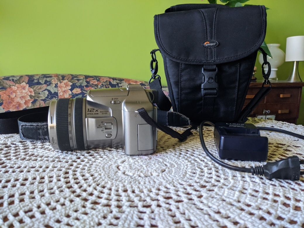 Panasonic Lumix FZ30 z małym przebiegiem.