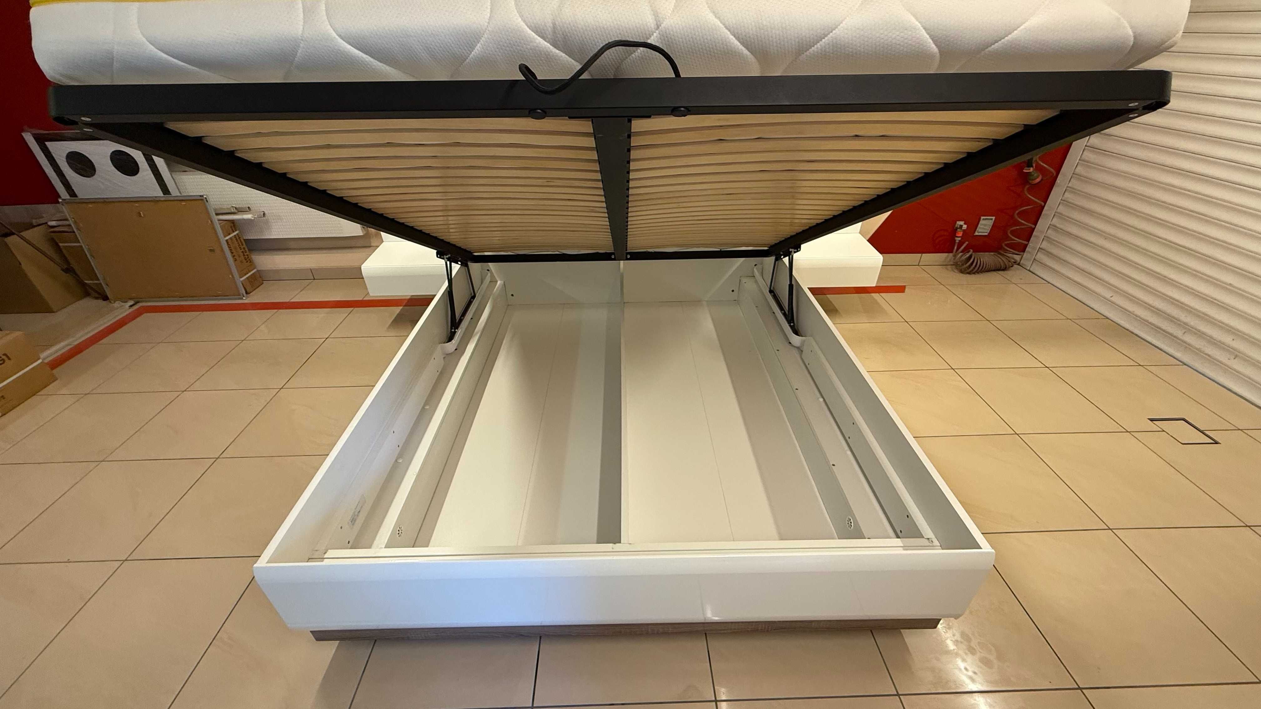 Sypialnia plus materac