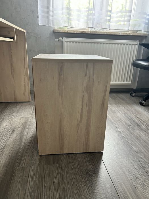 Szafka biurkowa, lub nocna