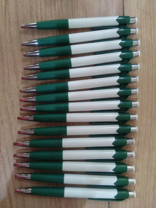 Długopis piszący na Niebiesko