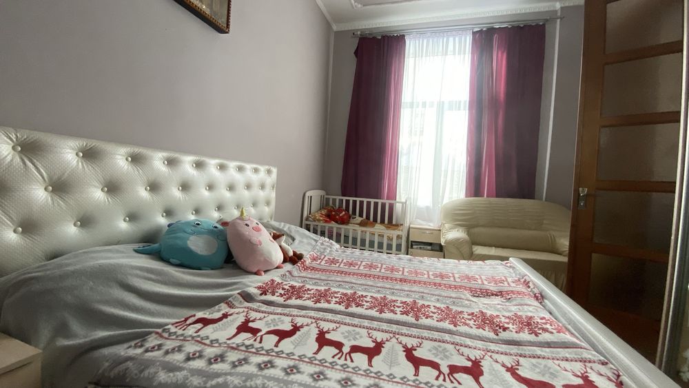 Продаж 2-рівневої 5-кім квартири в центрі 139 м², з видом на ратушу