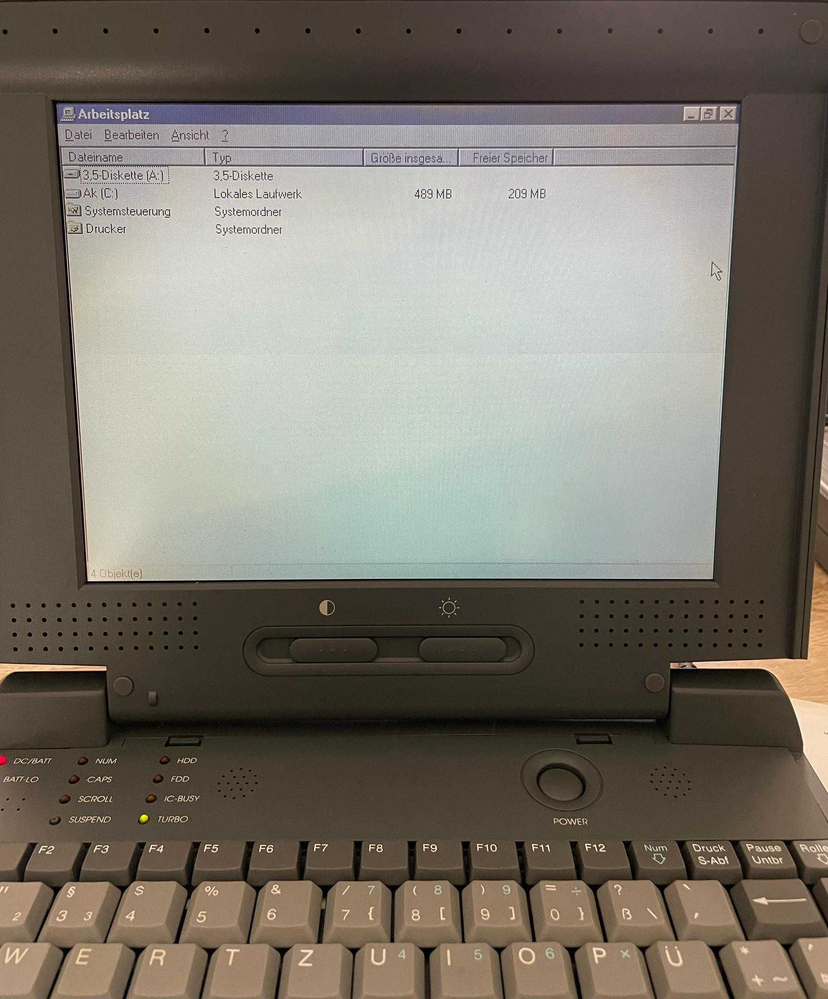 LAPTOP NOTEBOOK KOMPUTER FMA 7600 VFG 243 windows 95 1995 rok