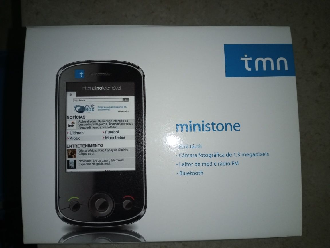 Smartphone ministone rede MEO