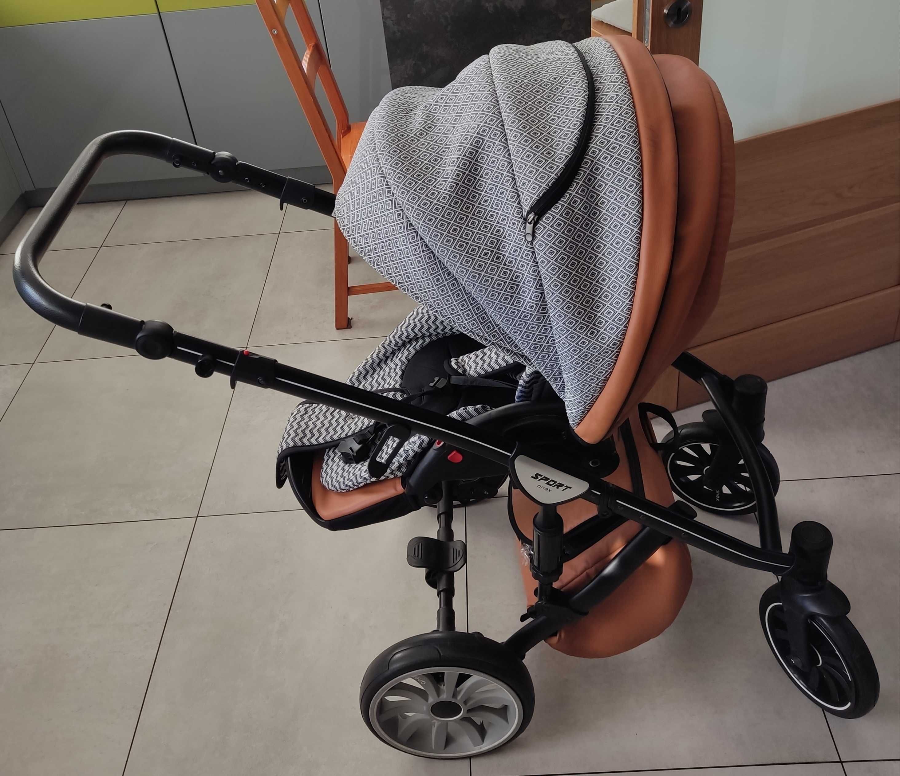 Wózek dziecięcy ANEX SPORT wraz z nosidełkiem Cybex i bazą Isofix