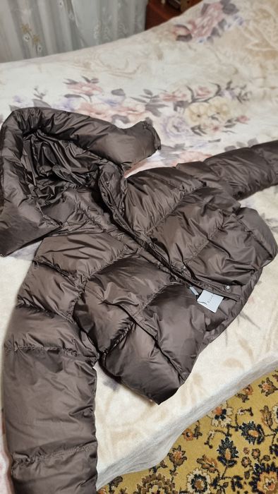 Продам зимову куртку пуховик