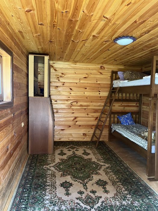 Продається 2х поверховий будинок біля озера у селі Нобель