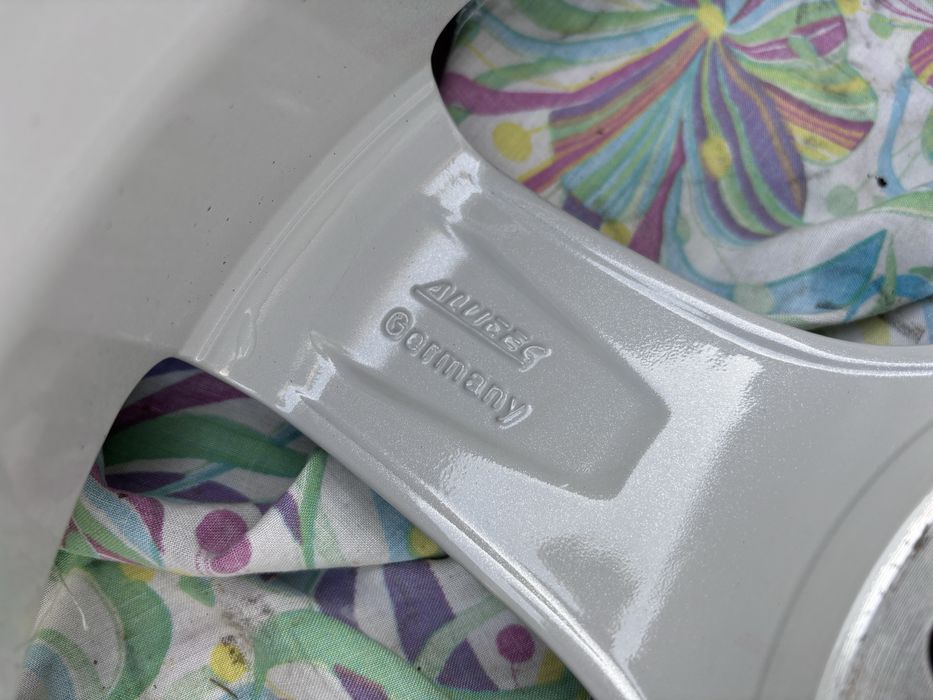 Felgi Alutec 5x112 6,5Jx16 ET41 VW Passat B7 B8 Seat Skoda Audi Golf