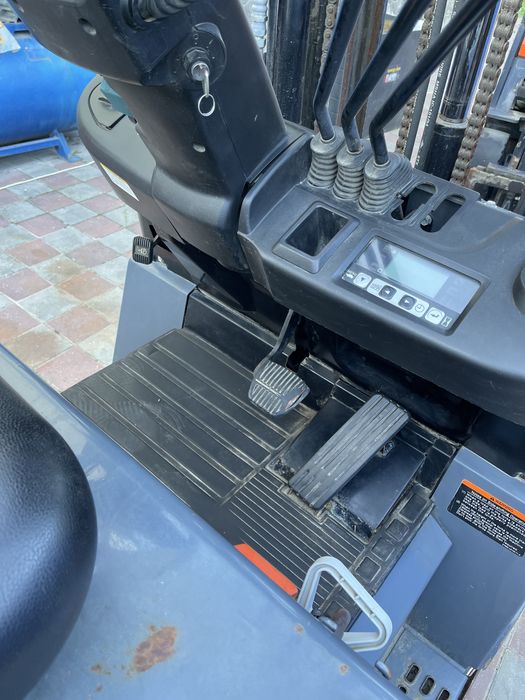 Електричний навантажувач Toyota 8FBCU20 36V 2015р