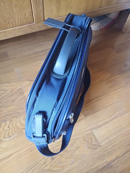 Mala para computador portátil, azul escuro, da marca Samsonite