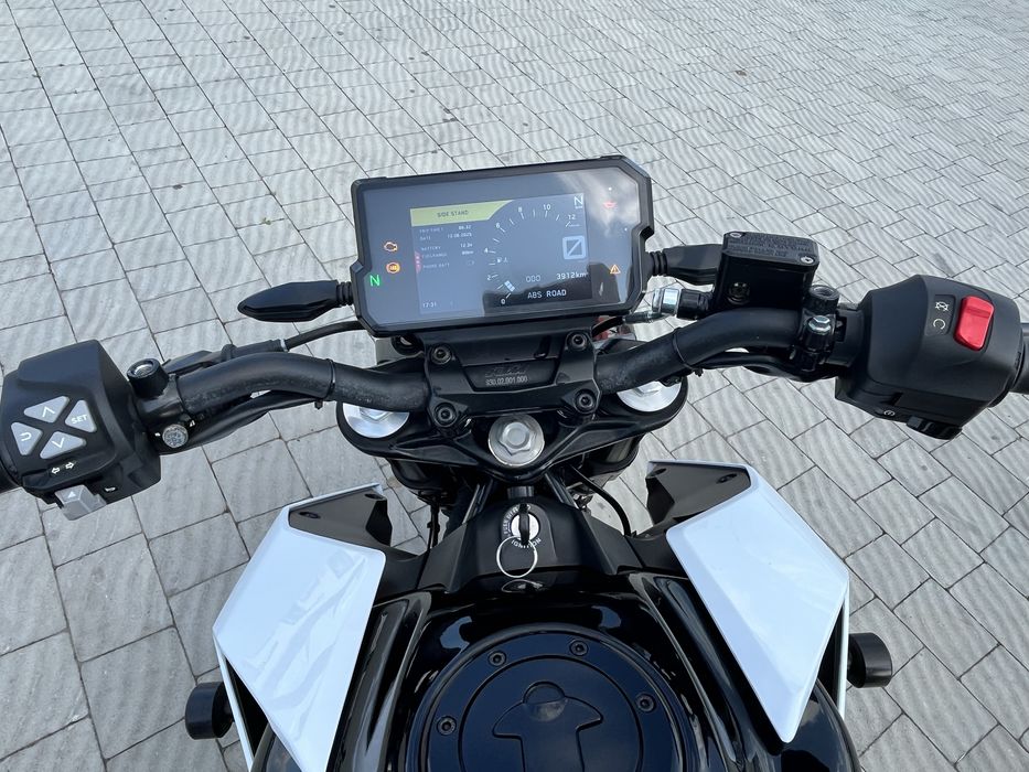 ktm duke 390 2021