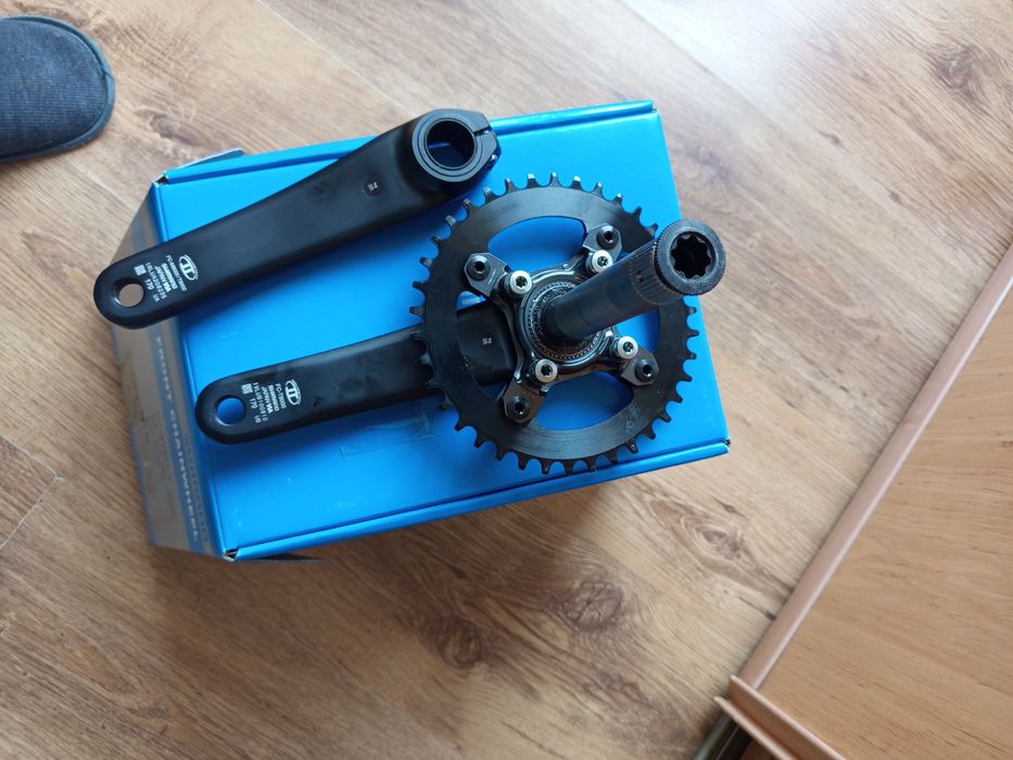 Nowa Korba XT FC-T8000 -170mm.