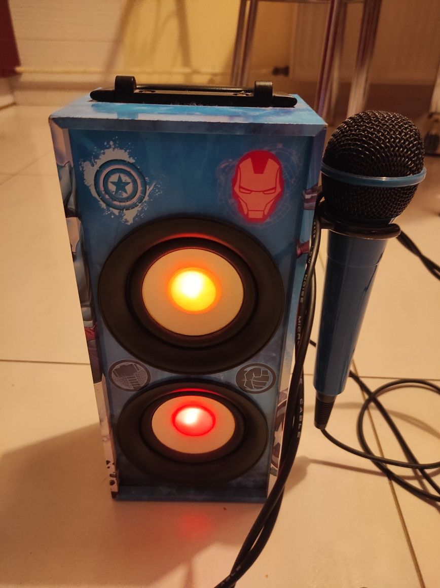 Głośnik  z mikrofonem  karaoke Lexibook Marvel Avengers