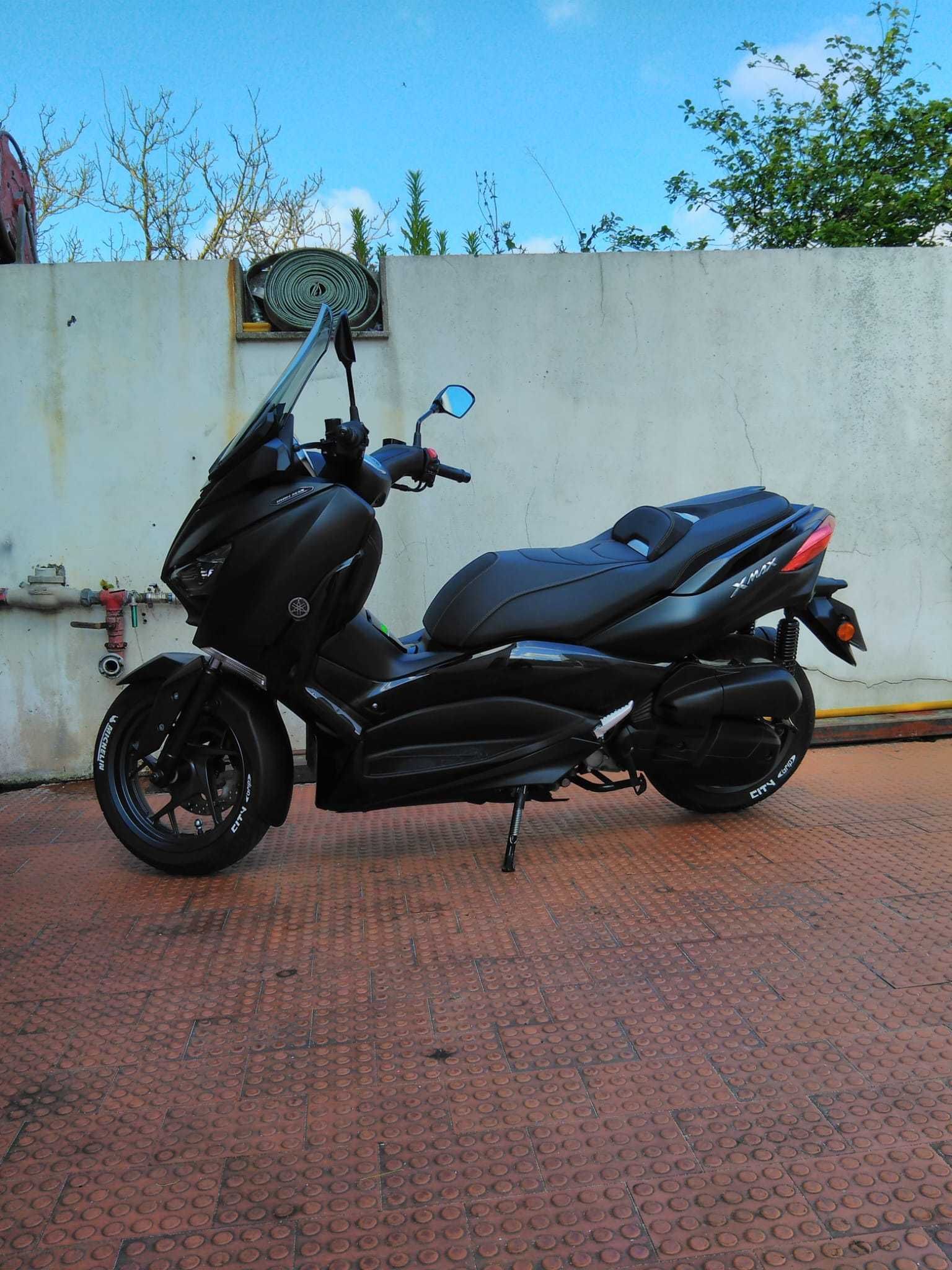 Moto Yahama 125 personalizada