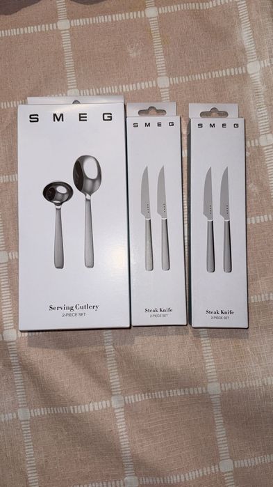Conjunto de talheres SMEG