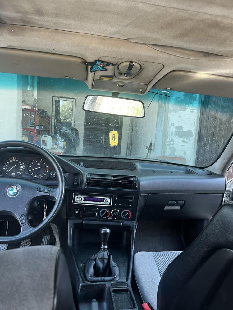 Продам БМВ e34 1988