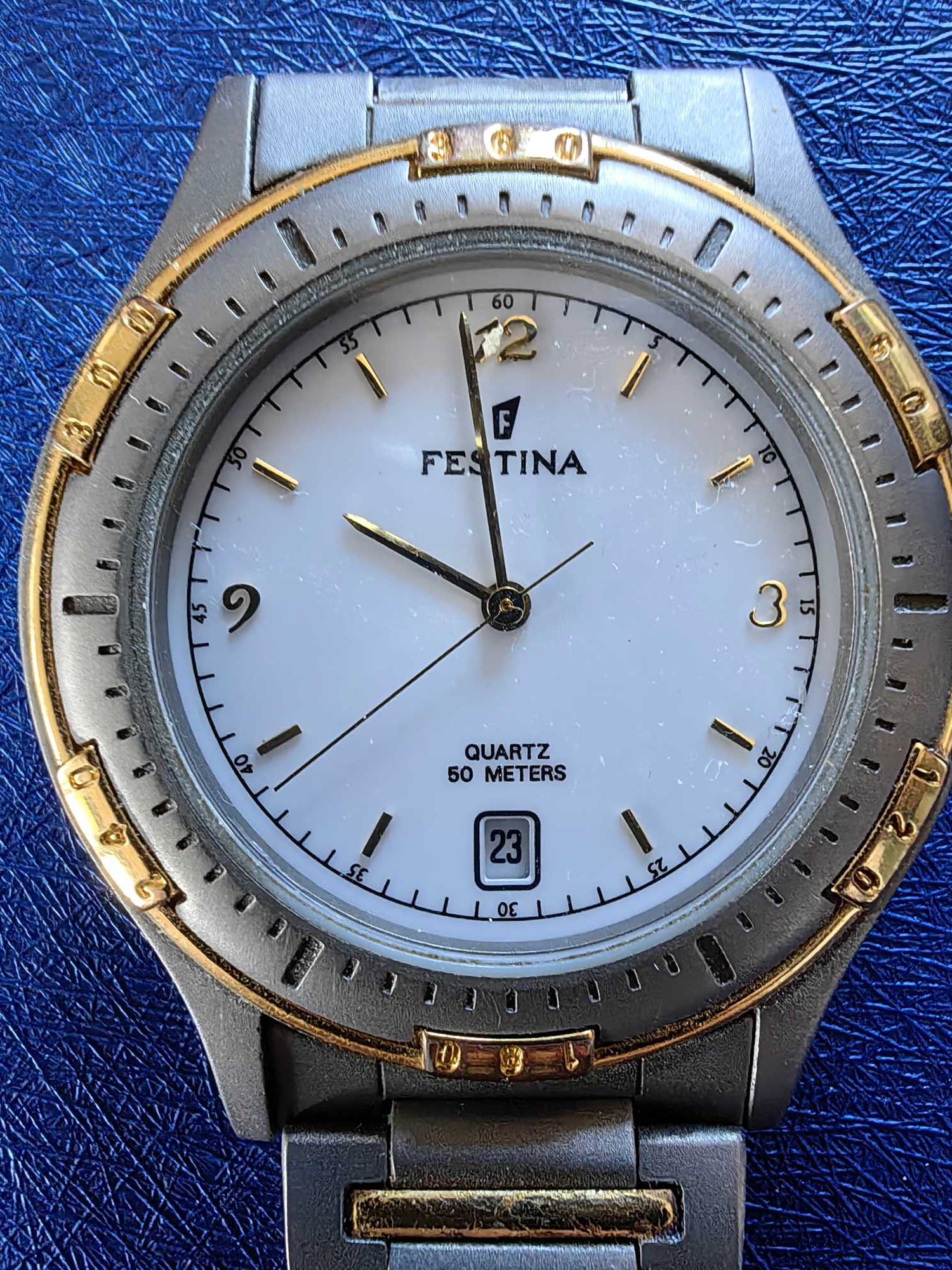 Zegarek męski Festina Titanium z bransoletą - tytanowy nieuczulający