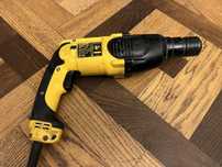 Młotowiertarka DeWalt D25013
