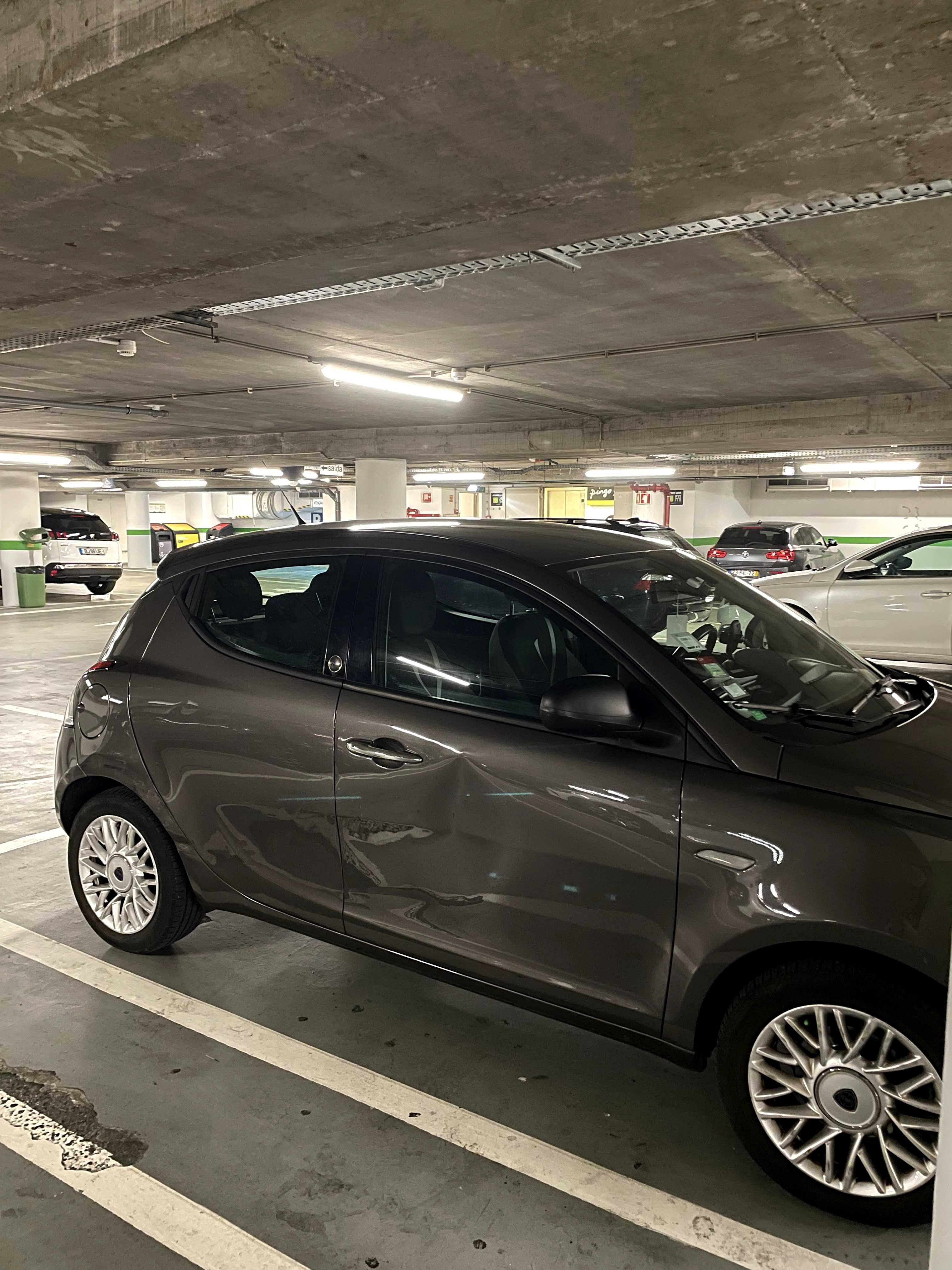 Lancia Ypsilon Bi-Fuel Gasolina ou GPL, 2014, 130.000km
