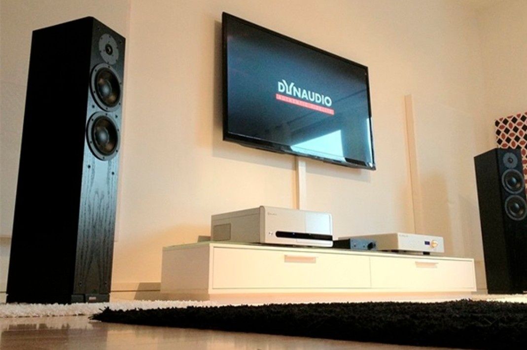 3x Dynaudio Focus + Denon x3700h : colunas som hi-fi high end