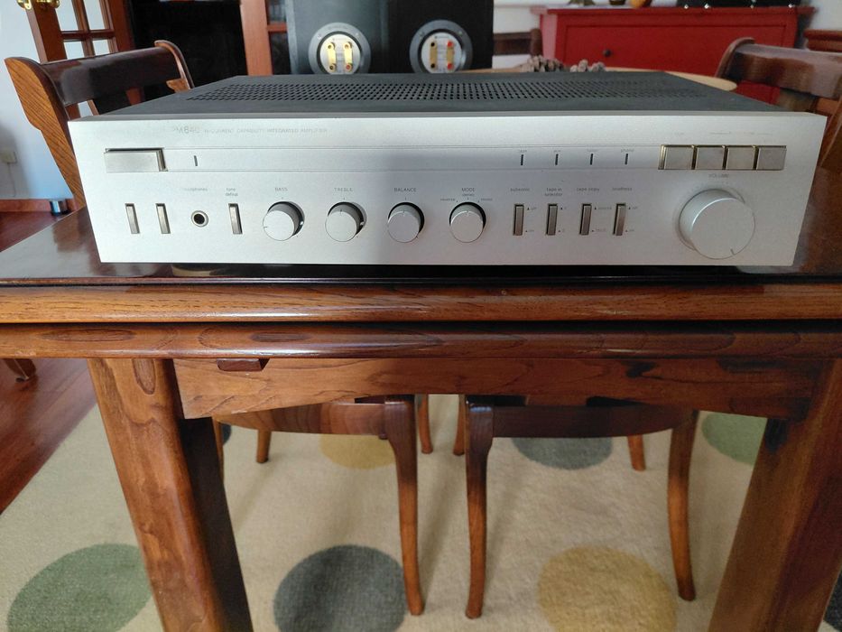 Amplificador Harman Kardon PM640, Monitor audio BR2