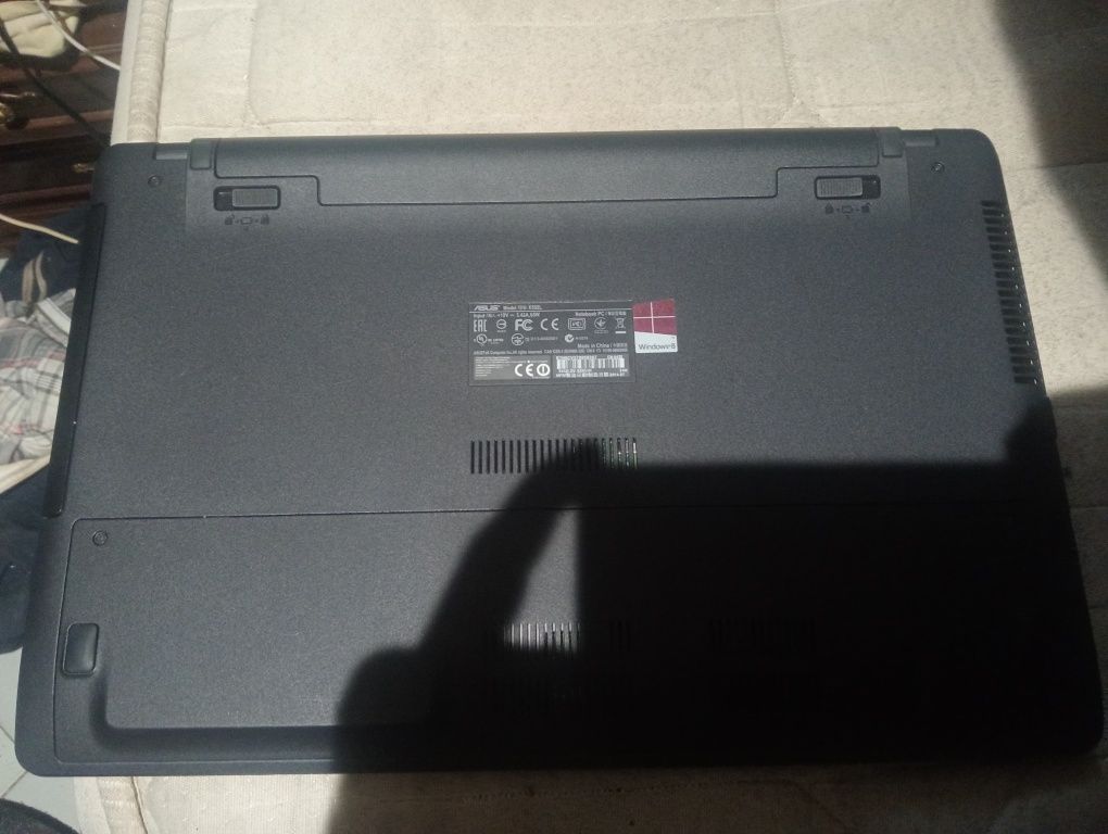 Portátil ASUS para trabalho