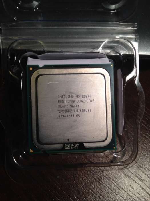 Intel Pentium Dual Core 2.2 GHz E2200