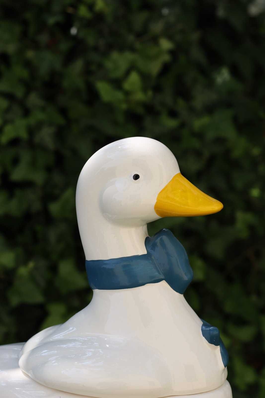 Ceramiczny pojemnik Gęś