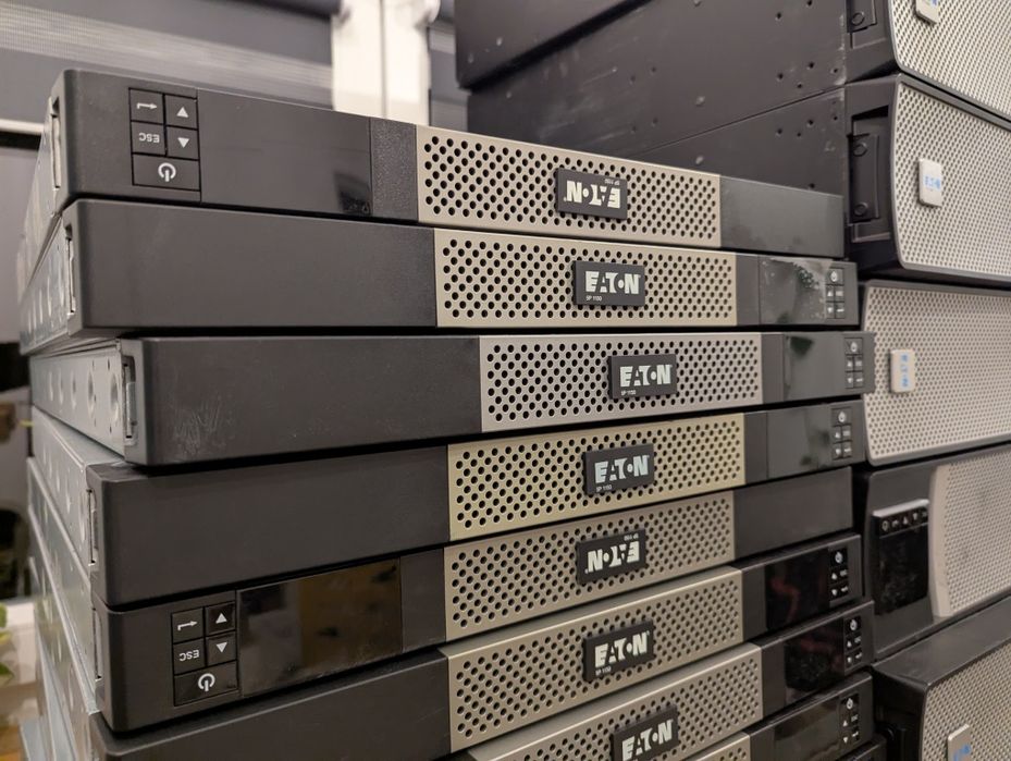 Ups Eaton 5p1150 3szt.