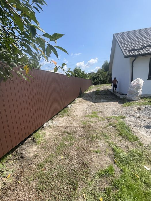 Виконуємо  монтаж заборів, бетону